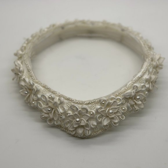 Vintage Accessories - Vintage Bridal Headpiece Tiara White Floral Pearl Beaded
